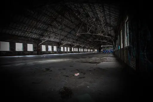 metal truss building