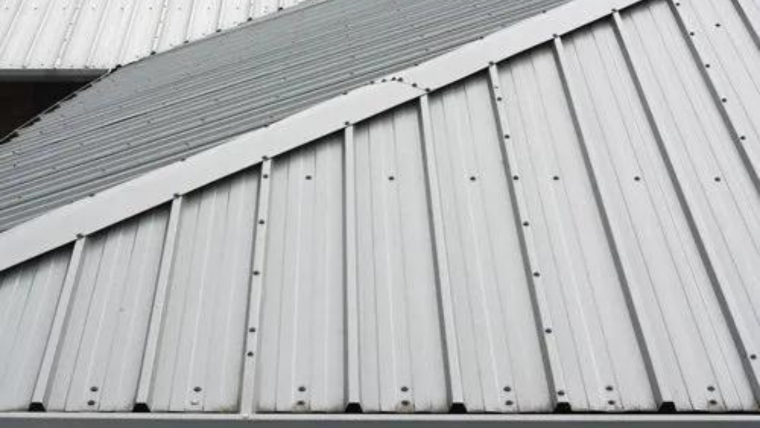 Metal Barn Siding & Roofing Types, Installation, Cost