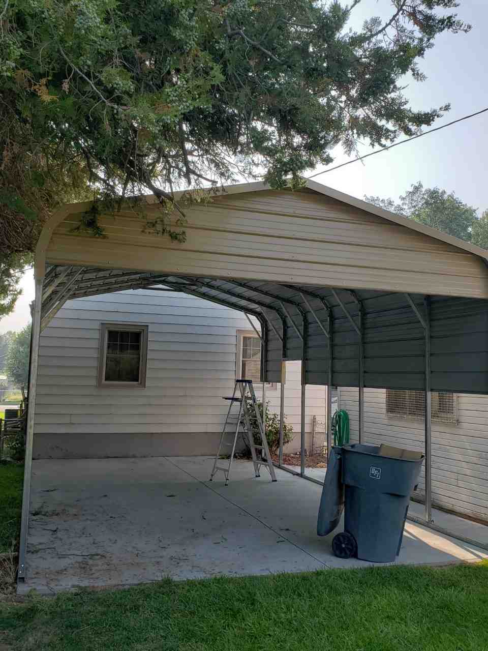Steel and Stud customer install — 16×26×9 metal building, engineered roof and side panels