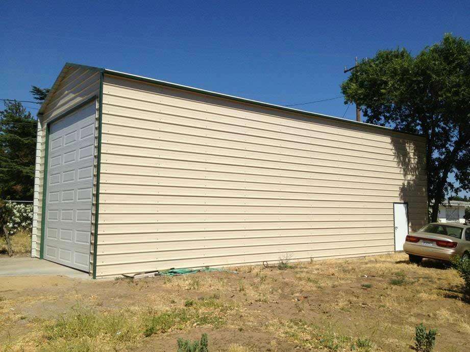18x46x16 RV garage close-up