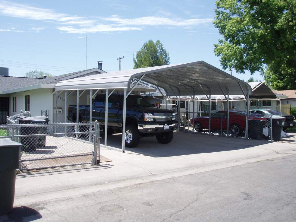 Steel and Stud customer photo — metal building, engineered roof and side panels