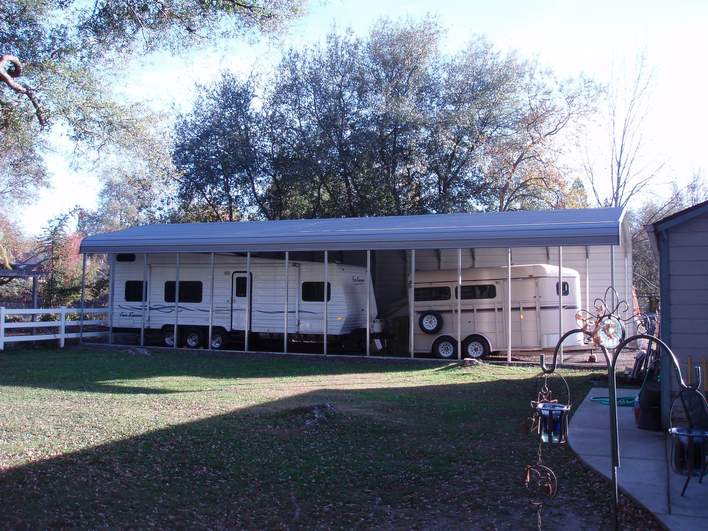 Professionally installed metal building by Steel and Stud