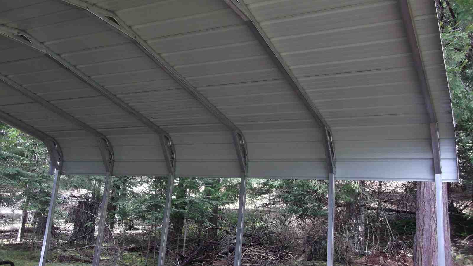 Custom 18×21×7 metal building from Steel and Stud, engineered with standard rounded-edge roof