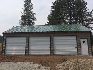 Steel and Stud customer install — 24×40 metal building, engineered roof and side panels