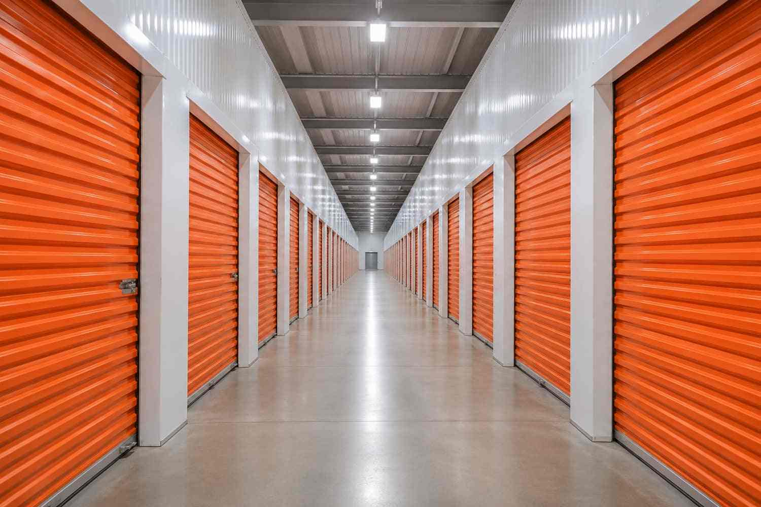 self-storage mini facility + seasonal storage