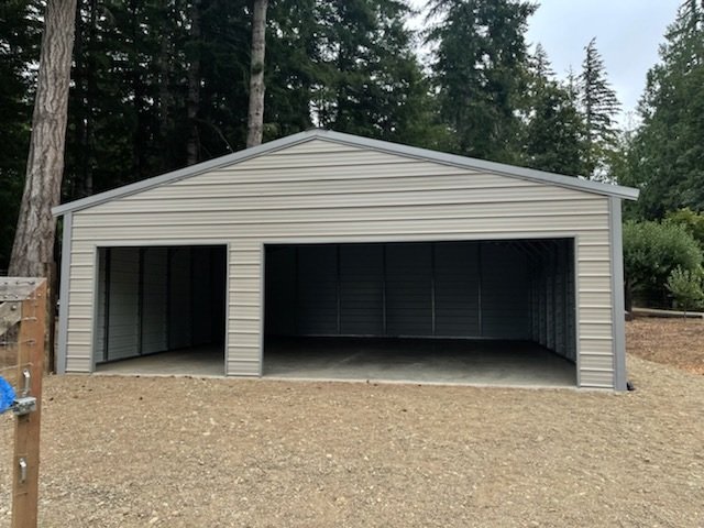 Custom metal building from Steel and Stud, engineered with engineered roof and side panels